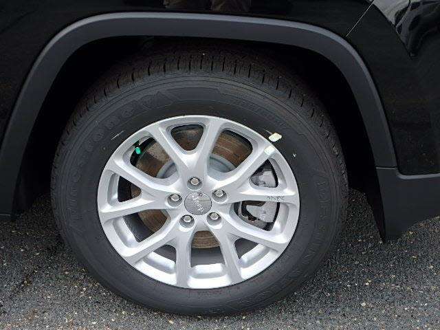 2017 Jeep Cherokee Latitude 4dr SUV